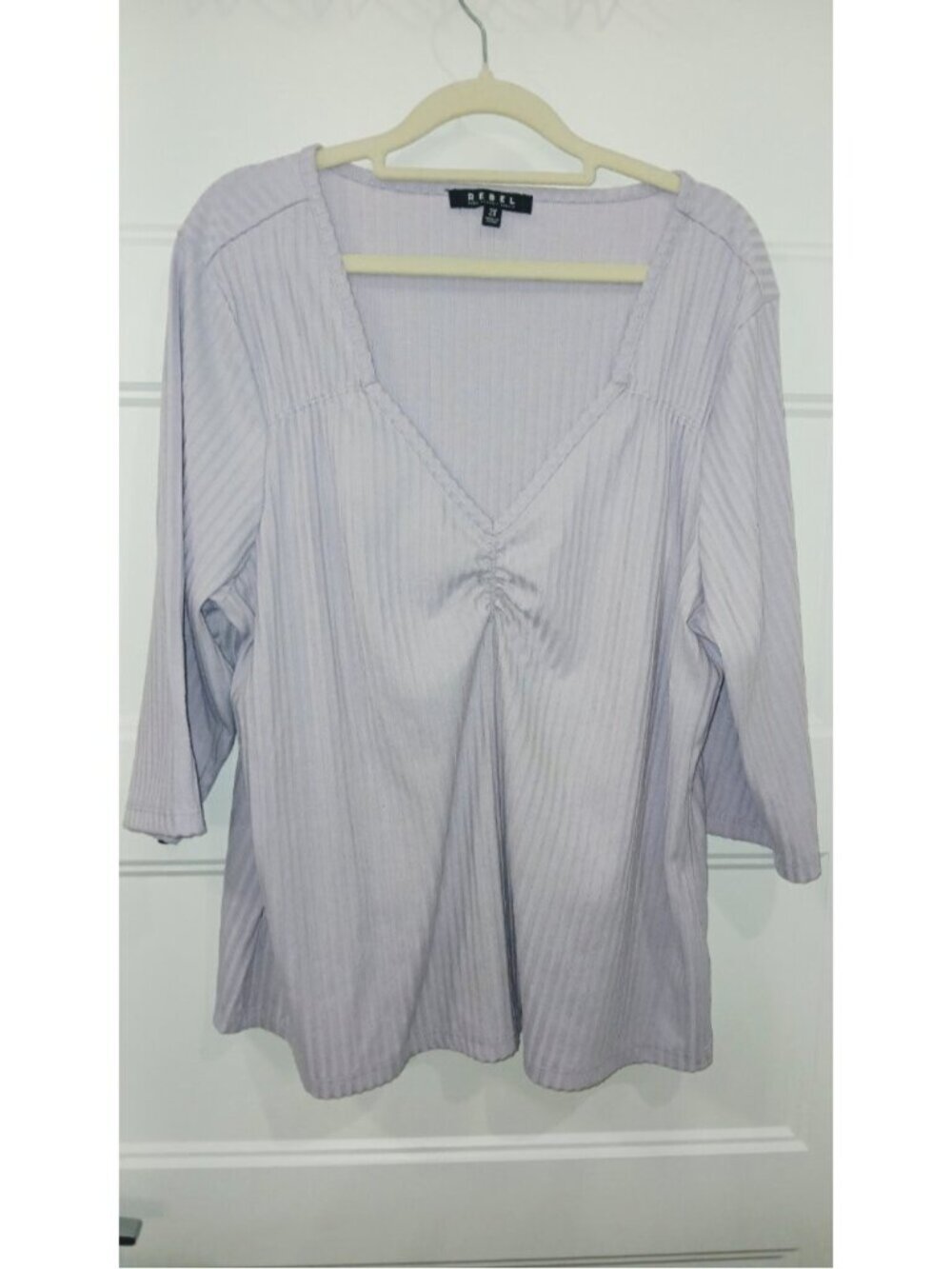 Rebel Wilson x Angels Plus Size 2X Lavender Ribbed Ruched V-Neck Top 3/4 Sleeve